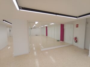 Renovación integral de espacio comercial